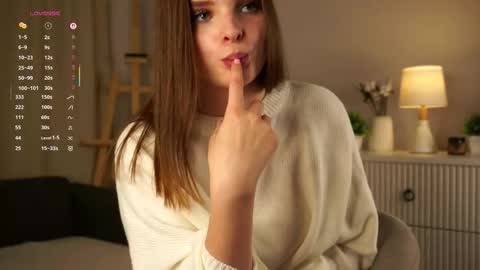 Hollywood or just holly online show from 10.18.25