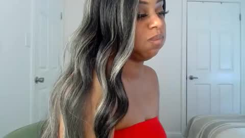 exstacybanks online show from 11.21.25