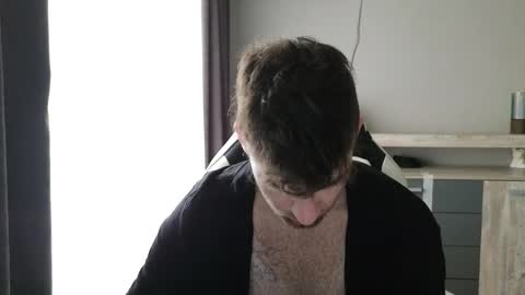 Snapshot of exstayz chatting on 10.05.25 Sweetheart online show from 10.05.25