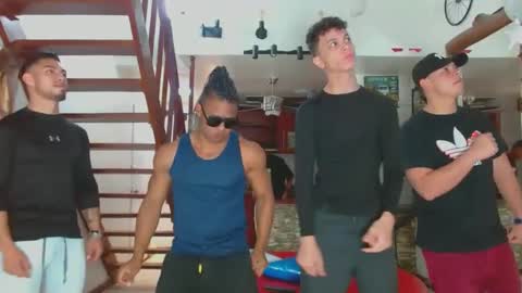 extrangers online show from 12.06.24