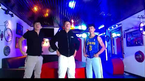 Snapshot of extrangers chatting on 01.07.26 extrangers online show from 01.07.26