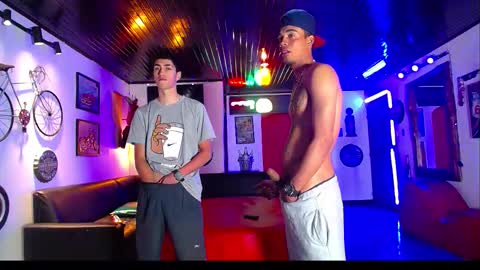 Snapshot of extrangers chatting on 02.01.26 extrangers online show from 02.01.26