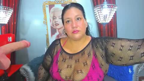 Nessa casst online show from 12.13.25