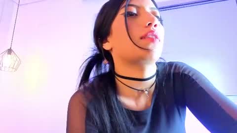 Snapshot of ey_im_simone_ chatting on 06.13.26 online show from 06.13.26