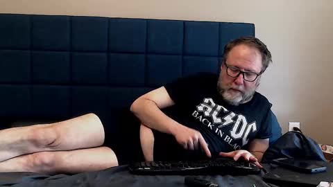 eyes_and_cock_wide online show from 01.10.26