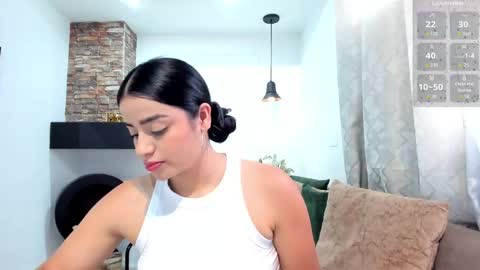 Snapshot of eyes_duque chatting on 11.10.25 online show from 11.10.25