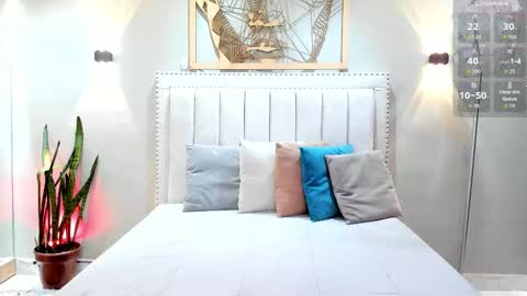 Snapshot of eyes_duque chatting on 11.14.25 online show from 11.14.25