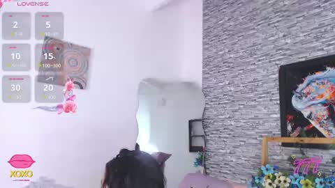 Snapshot of eyesmoon7710 chatting on 06.26.26 eyes moon online show from 06.26.26