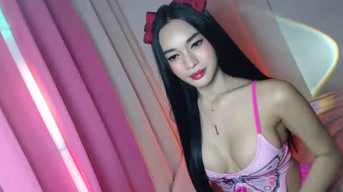 NewKarina online show from 12.20.24