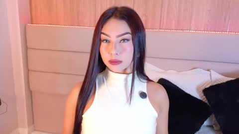 Snapshot of eymicooper chatting on 11.10.25 eymicooper online show from 11.10.25