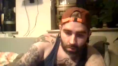 Snapshot of eytab chatting on 09.22.25 Eytab online show from 09.22.25