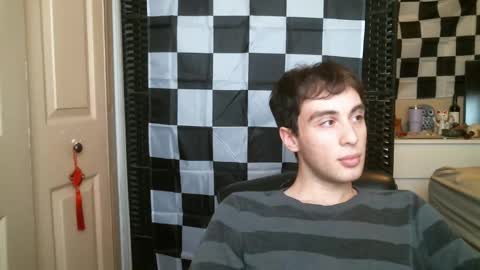 Snapshot of ezra_naamah chatting on 01.21.25 Ezra Naamah online show from 01.21.25