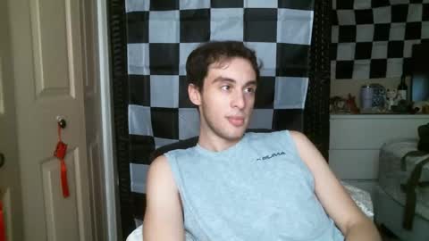 Snapshot of ezra_naamah chatting on 01.31.25 Ezra Naamah online show from 01.31.25