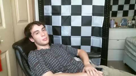 Snapshot of ezra_naamah chatting on 02.11.25 Ezra Naamah online show from 02.11.25