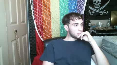 Snapshot of ezra_naamah chatting on 10.21.25 Ezra Naamah online show from 10.21.25