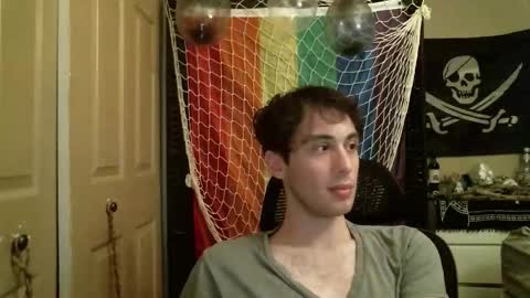 Ezra Naamah online show from 03.02.26