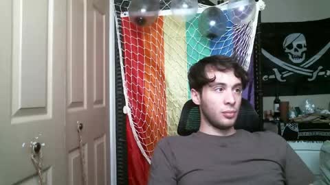 Ezra Naamah online show from 04.05.26