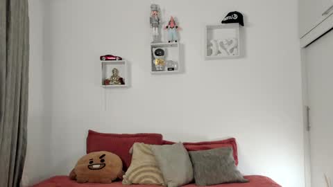 Ezzio Scolaro online show from 04.21.26