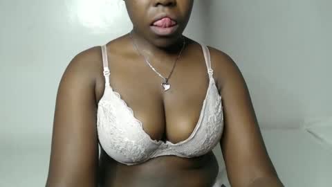 Miss Fabby online show from 10.22.25