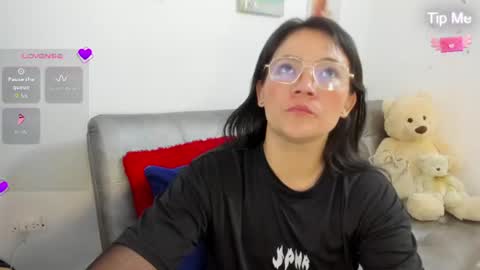 Snapshot of faberdubois1 chatting on 06.21.26 camila online show from 06.21.26