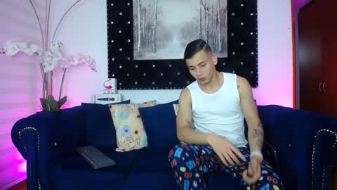 Snapshot of fabilatindick20 chatting on 03.01.25 Fabian online show from 03.01.25