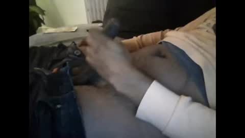 Snapshot of fablino chatting on 02.21.25 Fab online show from 02.21.25