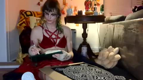 Goddess Fae the Feral Fairy Witch online show from 12.07.24