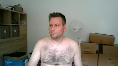 Snapshot of faer_087 chatting on 09.17.25 faer_087 online show from 09.17.25