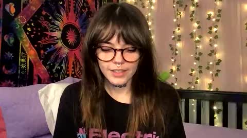 Faerie 3 online show from 10.23.25