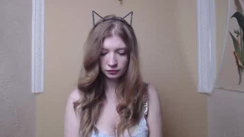 Snapshot of faiirylight chatting on 03.09.25 Eve online show from 03.09.25