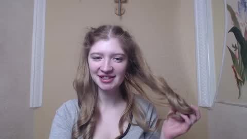 Snapshot of faiirylight chatting on 03.11.25 Eve online show from 03.11.25