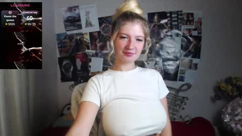 Snapshot of faiirylight chatting on 09.19.25 Eve online show from 09.19.25