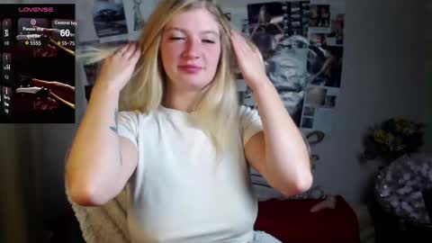 Snapshot of faiirylight chatting on 09.20.25 Eve online show from 09.20.25