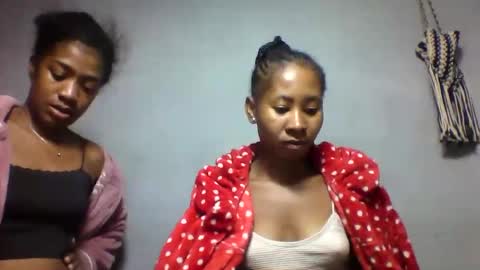 Snapshot of faiqua95 chatting on 04.10.26 faiqua95 online show from 04.10.26