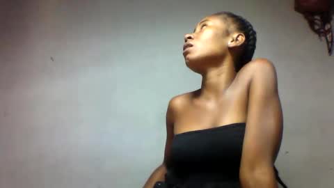 Snapshot of faiqua95 chatting on 04.12.26 faiqua95 online show from 04.12.26