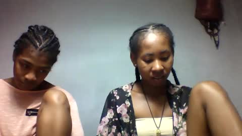 Snapshot of faiqua95 chatting on 04.15.26 faiqua95 online show from 04.15.26