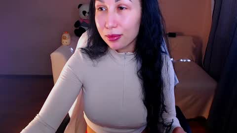 Elli  online show from 12.26.24