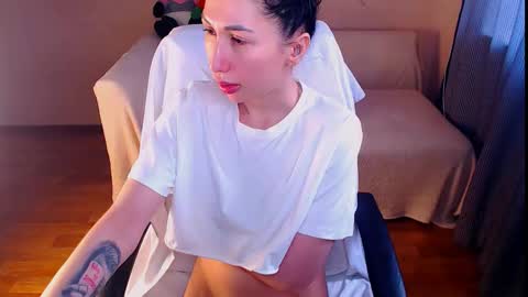 Elli  online show from 03.21.26