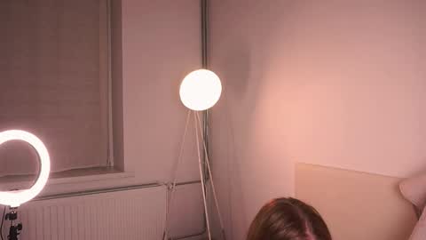 Kamila online show from 09.12.25