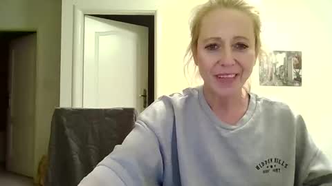 Fairy NightMary online show from 11.18.25