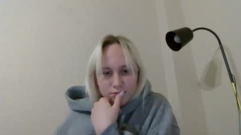 Snapshot of fairyfeller_ chatting on 09.30.25 fairyfeller_ online show from 09.30.25