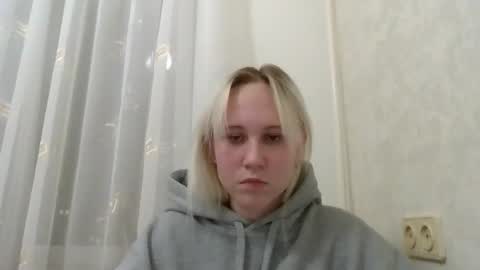 Snapshot of fairyfeller_ chatting on 10.05.25 fairyfeller_ online show from 10.05.25