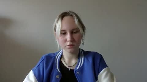 Snapshot of fairyfeller_ chatting on 10.17.25 fairyfeller_ online show from 10.17.25