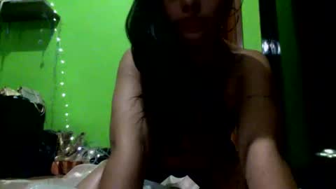 Snapshot of fairylatina chatting on 10.28.25 Fairy Latina online show from 10.28.25