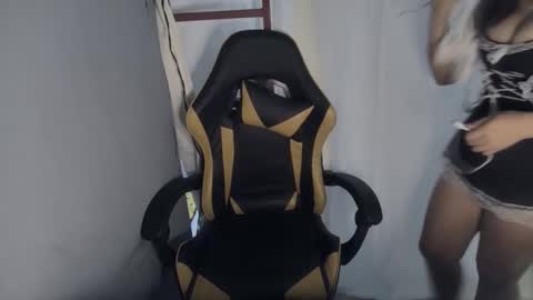 faithveronica130200134 online show from 12.17.25