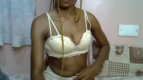 faizah_ online show from 03.26.26