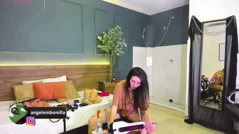 Megan    630  1330 -5 online show from 02.13.26