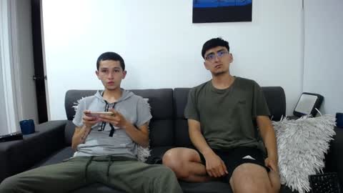 FallGays online show from 01.22.25