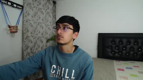 FallGays online show from 10.19.25