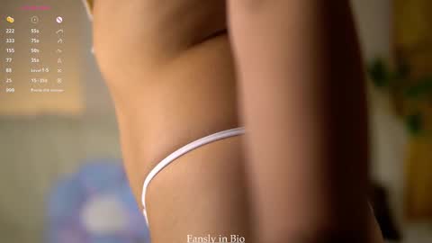 Snapshot of fallingflower chatting on 10.31.25 Kim online show from 10.31.25